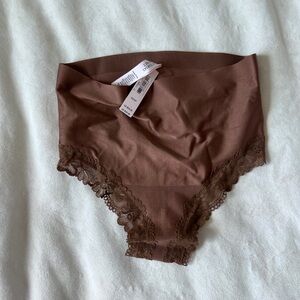 Victoria's Secret 3 pairs size XS